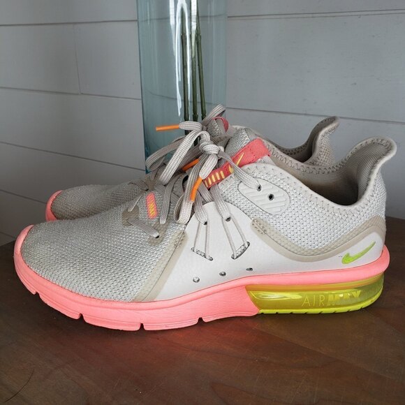 Nike Air Max Sequent 3 in Light Bone Hot Punch Running Sneakers Size 7 - Picture 1 of 8